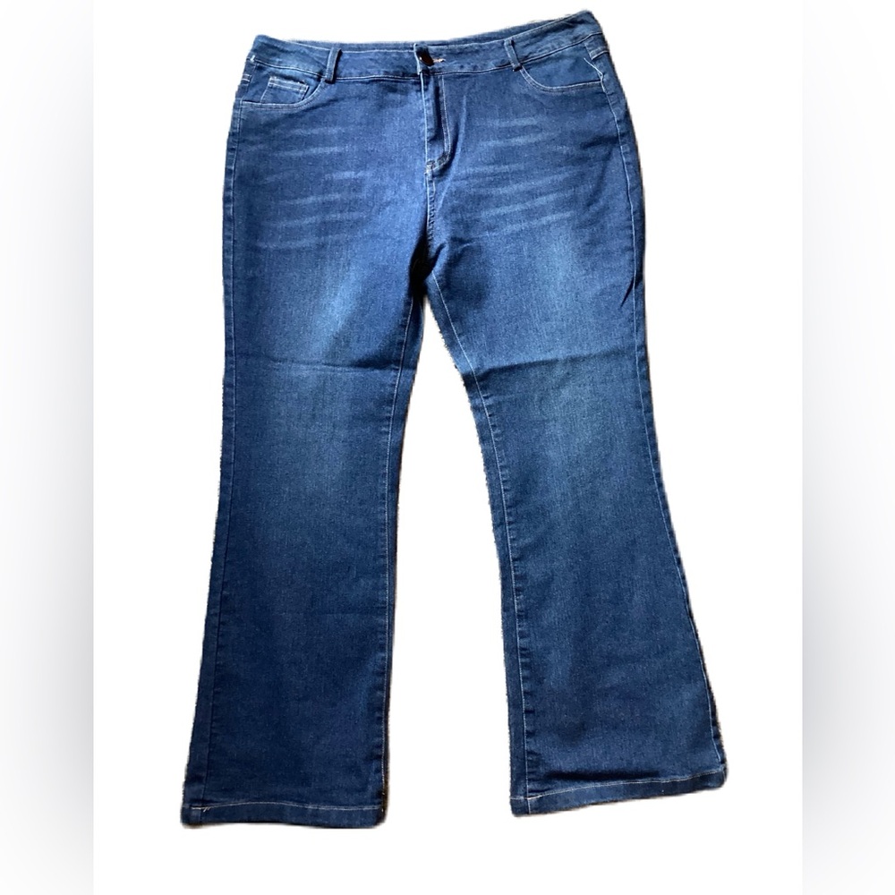 Curvy stretch boot cut jeans. XL